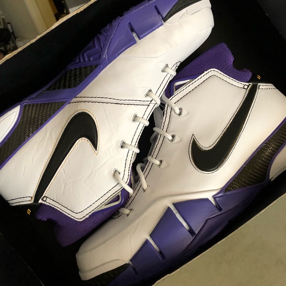 kobe protro 81